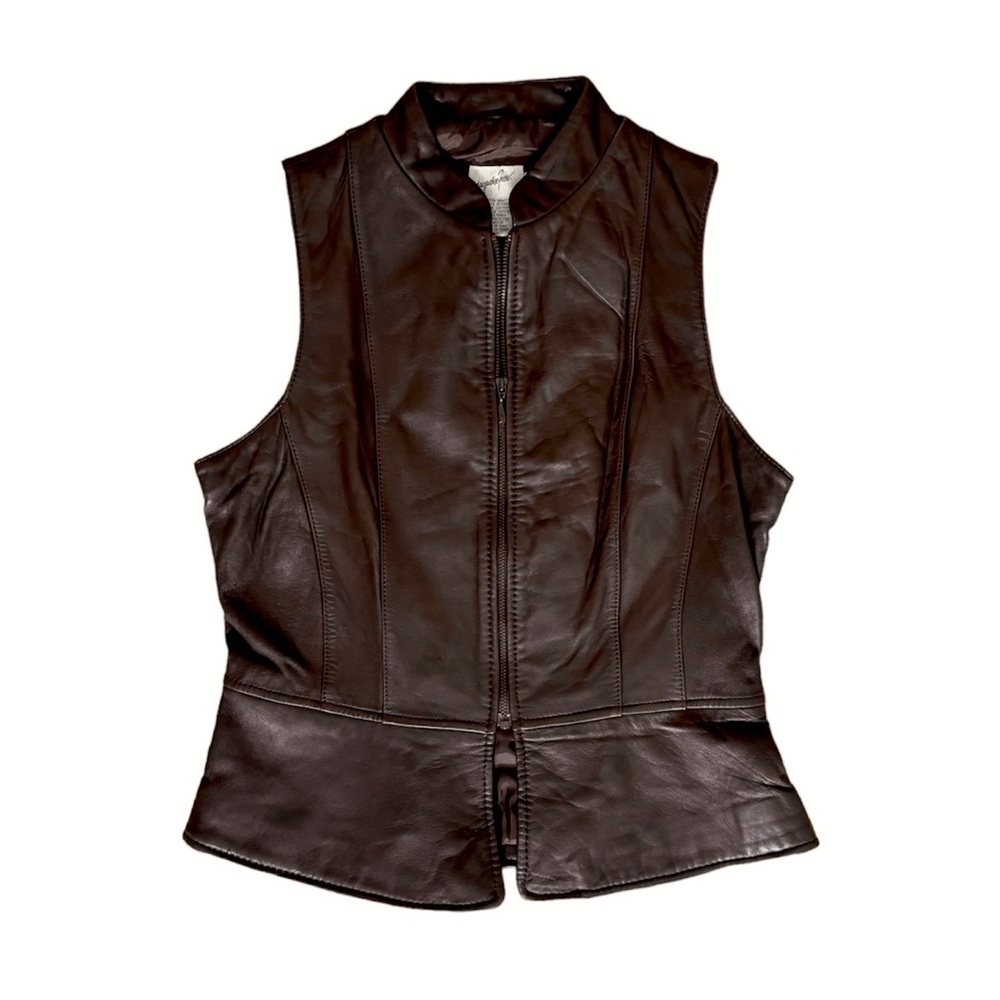 *SOLD* *LISTING IN PROGRESS* Vintage ‘90s or Y2K brown zip-up leather vest